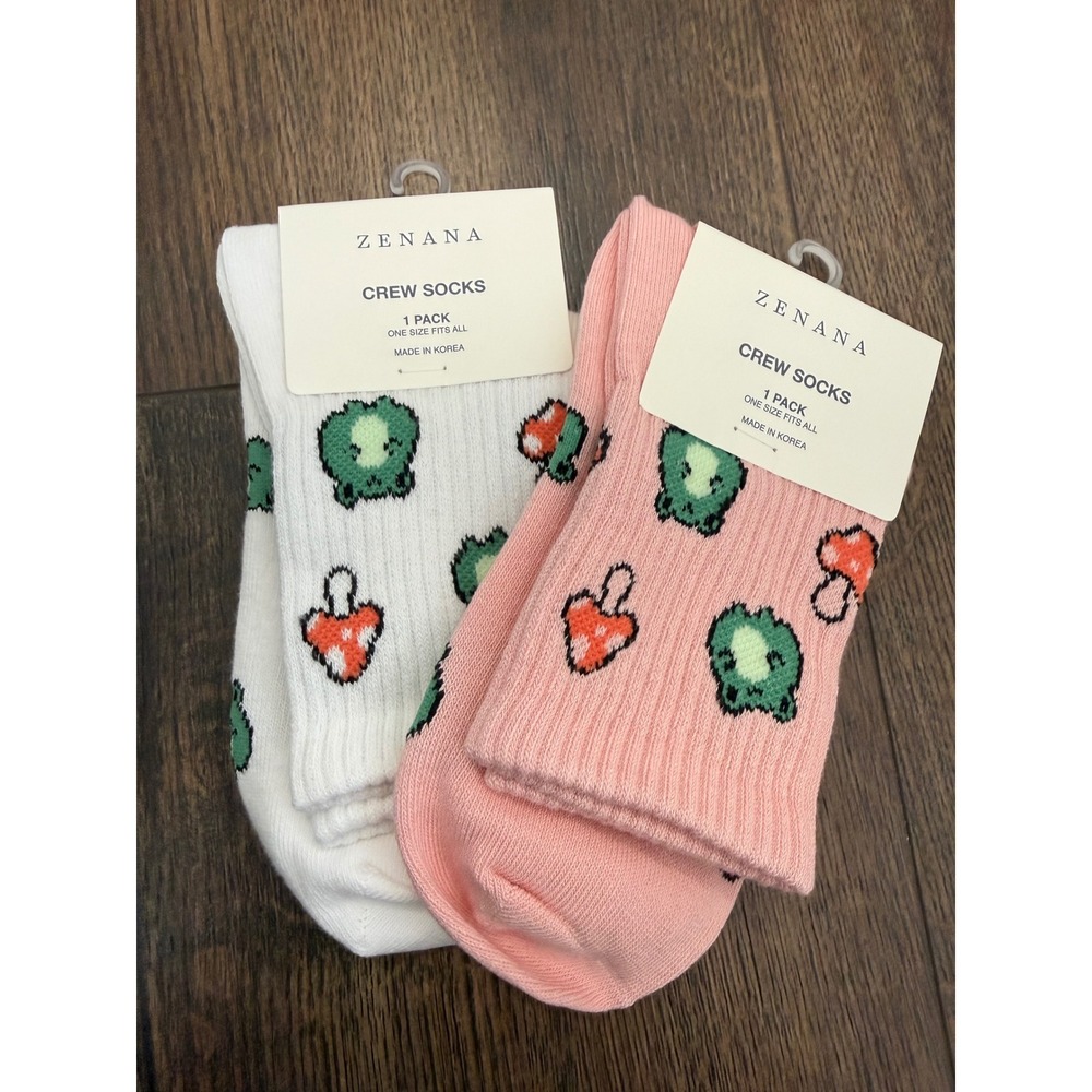 Zenana Socks 2 pair with Frogs & Mushrooms White Pink NWT